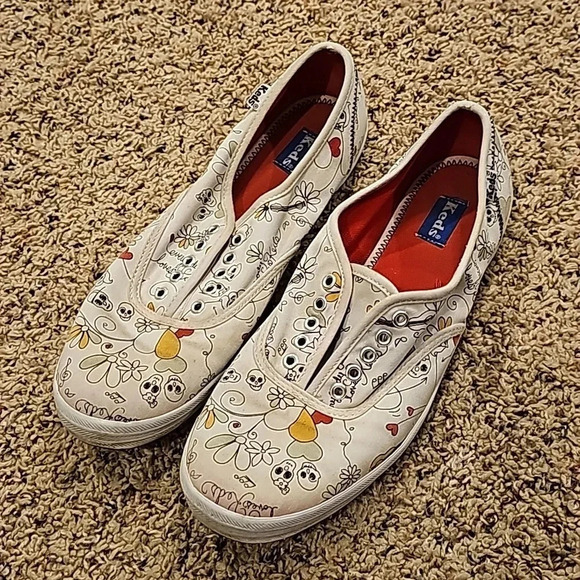 KEDS Women’s White Sugar Skull Squiggles Lo-Rise Sneakers! Cute! - Picture 1 of 3